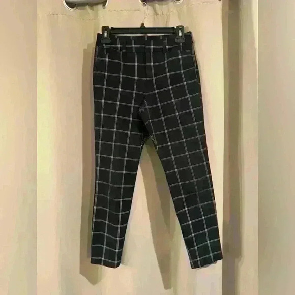 Women’s Pin Striped Old Navy Pants - Picture 1 of 7